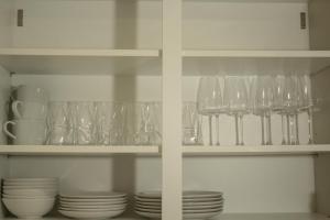 Spacious 2BR Duplex Apartment with FREE PARKING, NETFLIX & PS5