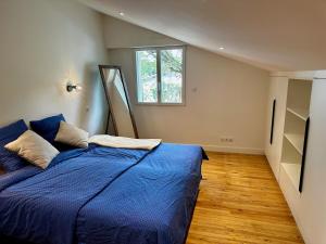 Maisons de vacances Renovated villa with terrace, 750m to beach : photos des chambres