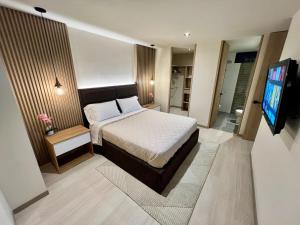 New Apartment, Furniture, City Views, Designer Interiors in Envigado Medellin!