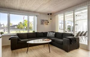 Three-Bedroom Holiday Home In Otterup