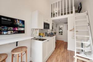 Chic Mezzanine with Balcony