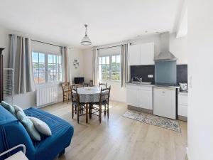 Appartement cosy à 100m de la plage et des commerces, centre de Jullouville - FR-1-361-37