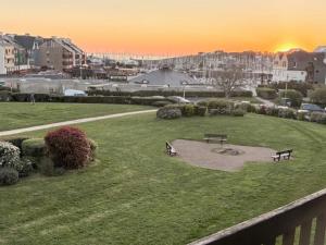 Appartements Duplex charmant au Port du Crouesty avec terrasse - FR-1-639-60 : photos des chambres