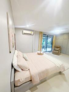 Sun and Moon House