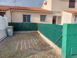 Maisons de vacances Maison Climatisee 4 Pers, Parking, Argeles-sur-Mer - FR-1-776-136 : photos des chambres