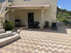 Appartement 5 pers, accès privé au lac, piscine - FR-1-822-16