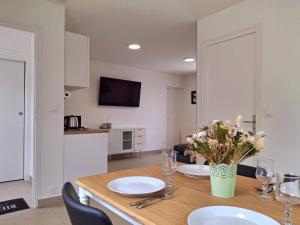 À 300 m de la plage, charme et tranquillité à Merville-Franceville - FR-1-788-66