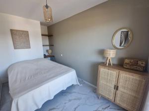 Charmant appartement à Cavalaire-sur-Mer avec terrasse - FR-1-100-354