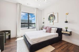 Heart of Music Row Walk to Vanderbilt & More