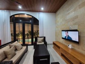 3BR Comfy Stylish Villa Coogee Canggu