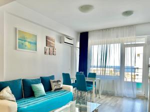 Acqua Marine Summerland Apartments