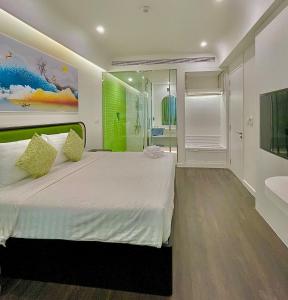 2BR Sun Grand City Hillside Sunset Town