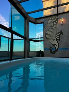 Luxuosa e espaçosa Cobertura Beira-Mar