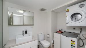 Tropical Retreat - 1406