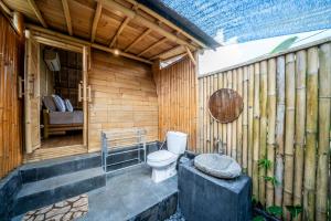 Tegal Bamboo Cottages & Private Hot Spring