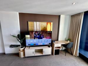 Amazing views of North Terrace