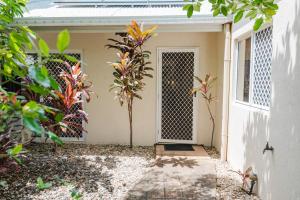 Tropical 2 BR, 2 Bath Villa with private pool