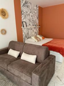 Appartements Lovely city center rental with balcony : photos des chambres