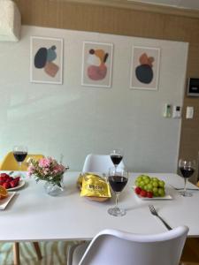 Gamseong house next to Sung Sim Dang