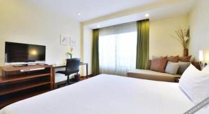 St. James Hotel