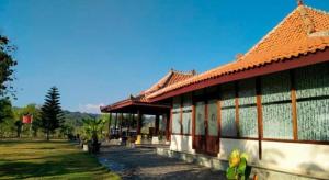 Azana Green Resort Praci