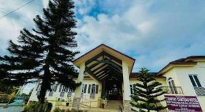 Country Chateau Hotel