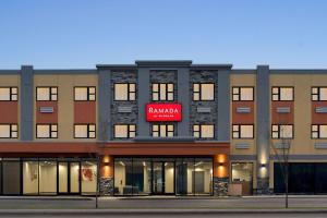 Ramada by Wyndham West Edmonton Hotel & Suites
