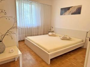 Meranea - sonnig - ruhig - ideal zum länger bleiben - schnelles WLAN