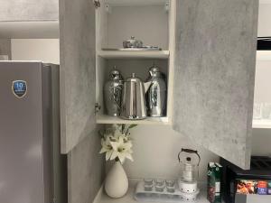 الماجديه vip حي الملقا3غرف وصاله و3 دورات مياه