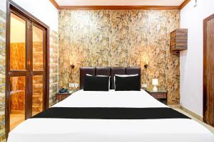 Super Collection O Karaya Road Formerly Hotel New Diamond