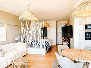 la MERéMOI - Studio Middelkerke balcony and sea view