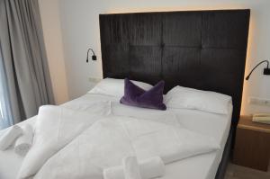 Double or Twin Room with Balcony with Mountain View room in Parkhotel Zur Linde