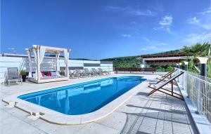 Nice Home In Okrug Donji