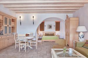 Arte & Mare Elia Luxury Suites & Vllas Myconos Greece