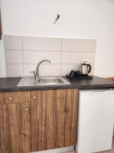 Tarra Rooms and Apartments