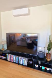 "ROOF TOP ET OCEAN" Villa dArchitecte, haut de gamme, 207 m2 habitables, 6 à 8 personnes, piscine chauffée, Roof Top vue Port et Océan, accès littoral à pied