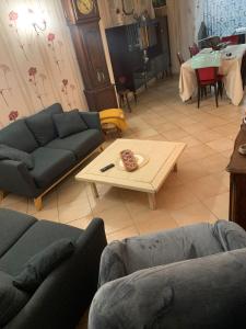 Maison Cléopâtre 4 minutes à pied de la plage 3 chambres véranda jardin parking privé