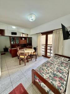 Departamento en Mar Del Plata a una cuadra de la peatonal y 3 del mar