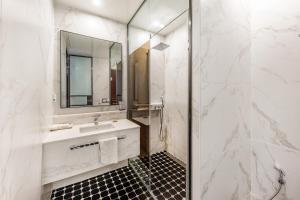 H Avenue Gwanganri Beach