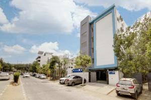 Flxho Hotel And Banquet- DLF Cyber City