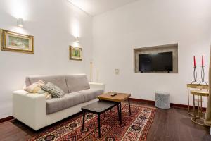 Fontana di Trevi a 2 passi