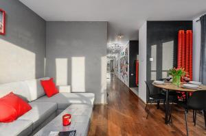 Lumina 3-room apart with large terrace