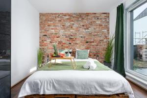 Lumina I 3-room Apartment with Large Terrace I AC I Balcony