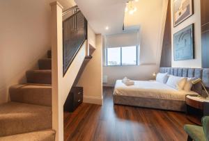 Stylish Mezzanine Studio in Hastings near Beach