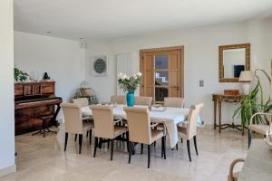 Villas Modern villa 8p pool & mountain view : photos des chambres