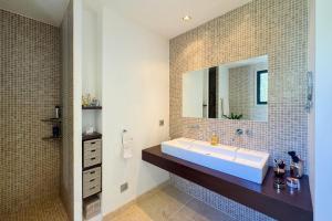 Villas Modern villa 8p pool & mountain view : photos des chambres