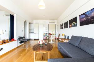 Art Loft Penthouse near Trastevere