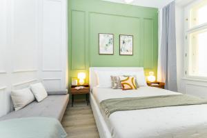 Rentero Wenceslas Square Apartments