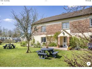 Tatson Farmhouse B&B