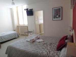 Hotels Hotel restaurant Notre Dame : photos des chambres